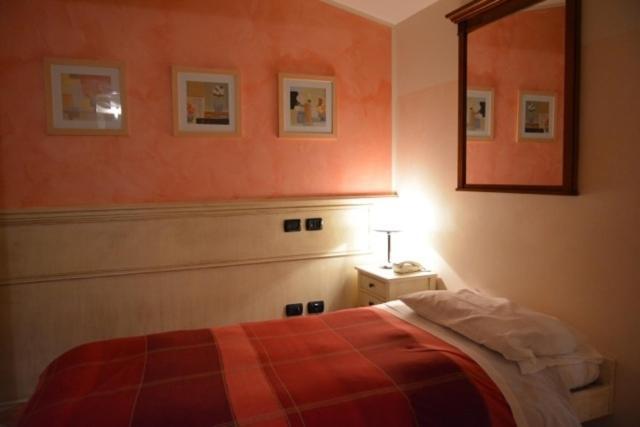 Hotel Due Colonne San Bonifacio Oda fotoğraf
